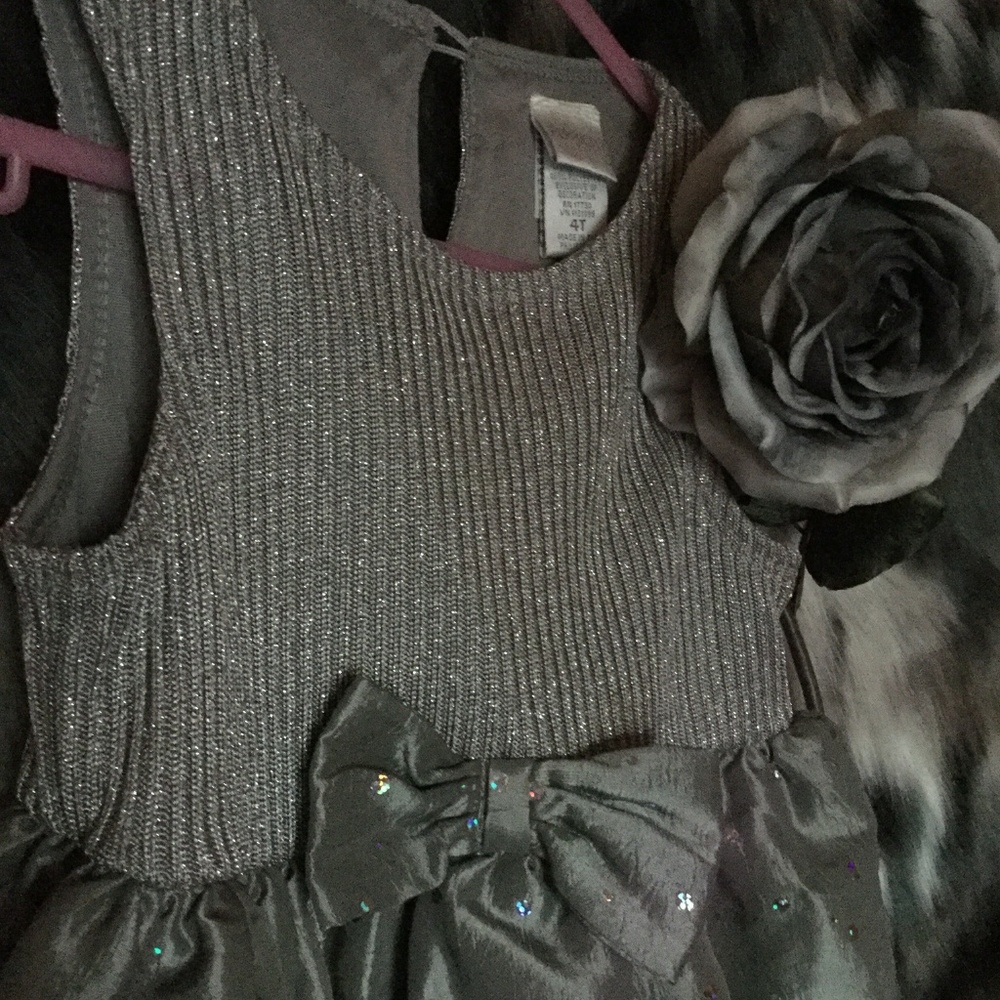 GRAY METALLIC FORMAL/ HOLIDAY PARTY GIRLS DRESS